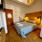 Atuairehome Hostal En El Centro De Burgos Vendégház Burgo