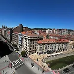 Atuairehome En El Centro De Burgos