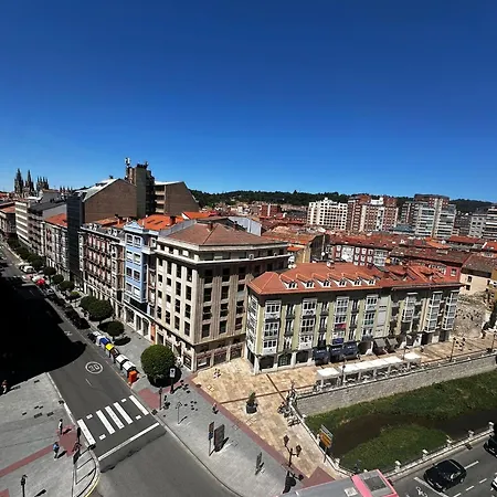 Atuaire En El Centro De Burgos