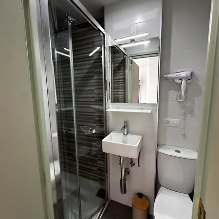 Atuaire En El Centro De 게스트하우스 Burgo