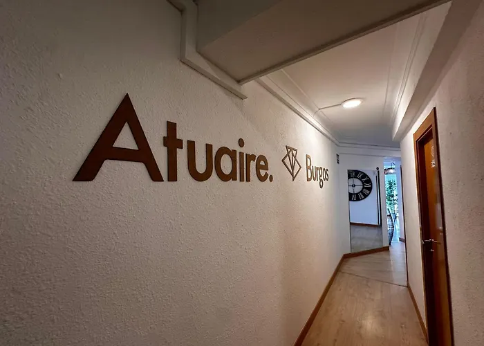 Atuaire En El Centro De Burgo