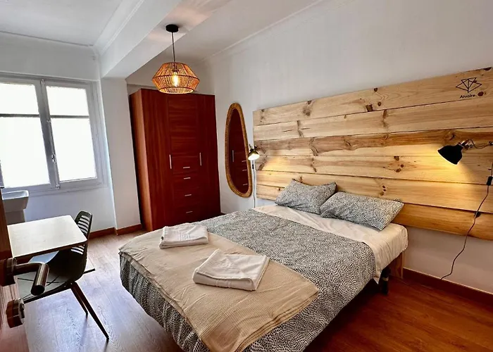 Atuaire En El Centro De Gasthuis *