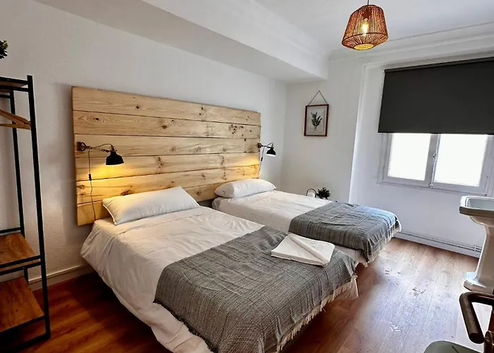 Atuaire En El Centro De *