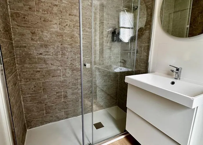 Atuaire En El Centro De *