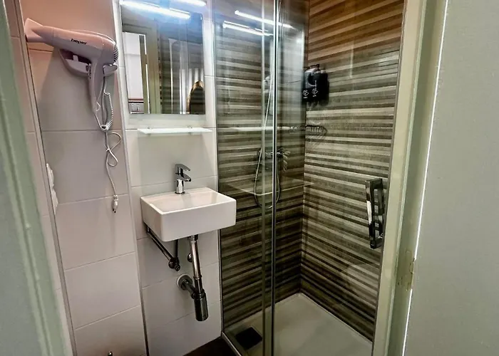 Atuaire En El Centro De * Burgo